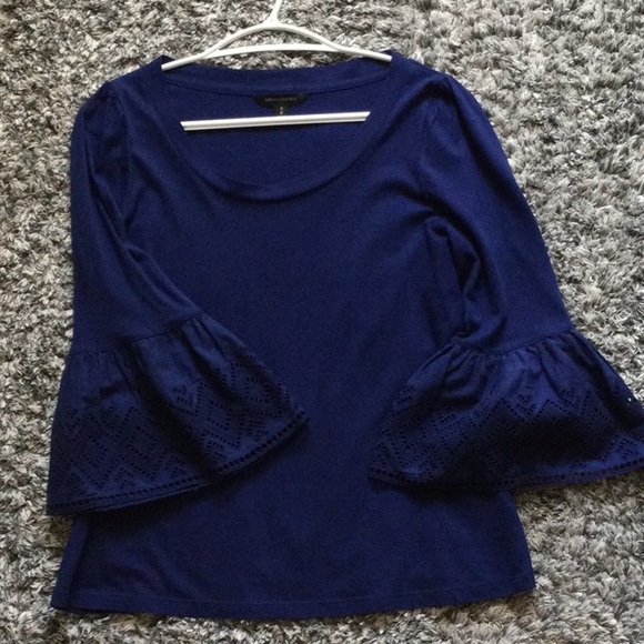 BR top with  bell sleeves. S. Like new! - Picture 5 of 8